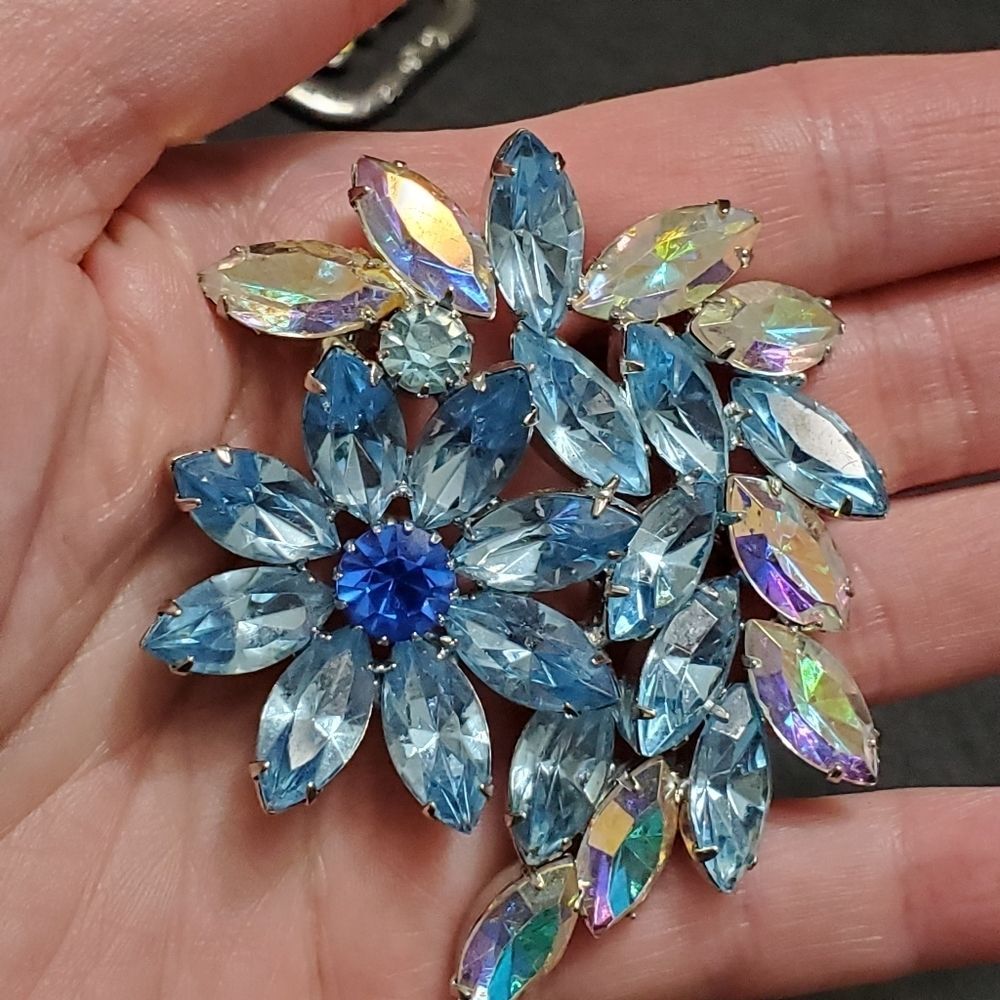 Vintage Silver Tone Blue Glass Flower Brooch Aurora Borealis